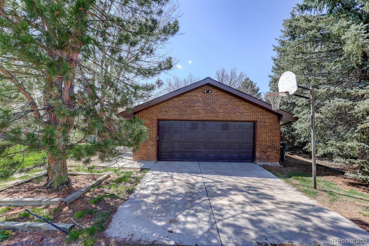 940 Quarry Road Littleton, CO 80124 - Photo 3 of 40 Gallery Image 3