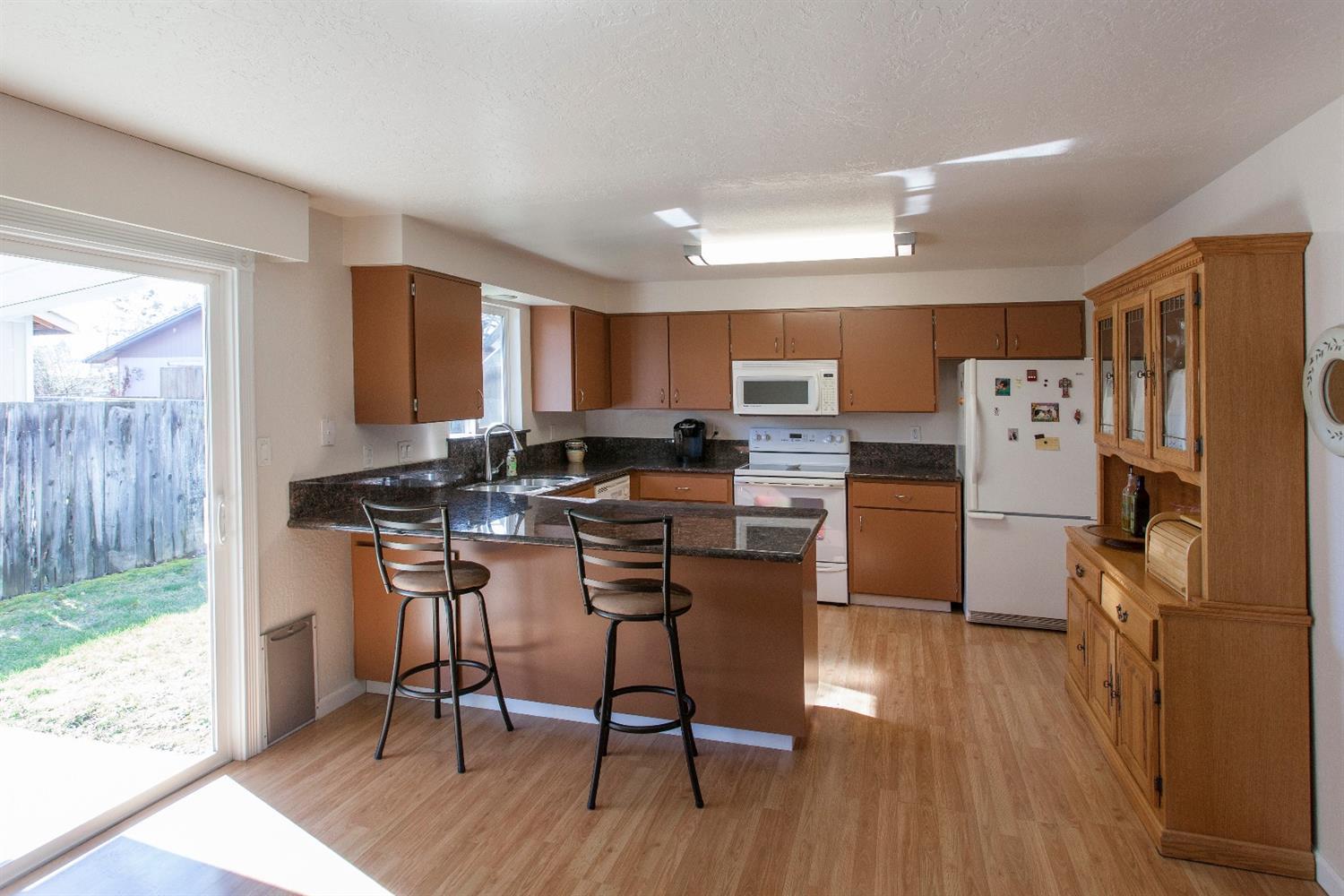 730 Chestnut Street Central Point, OR 97502 - Photo 10 of 23 Additional Photo