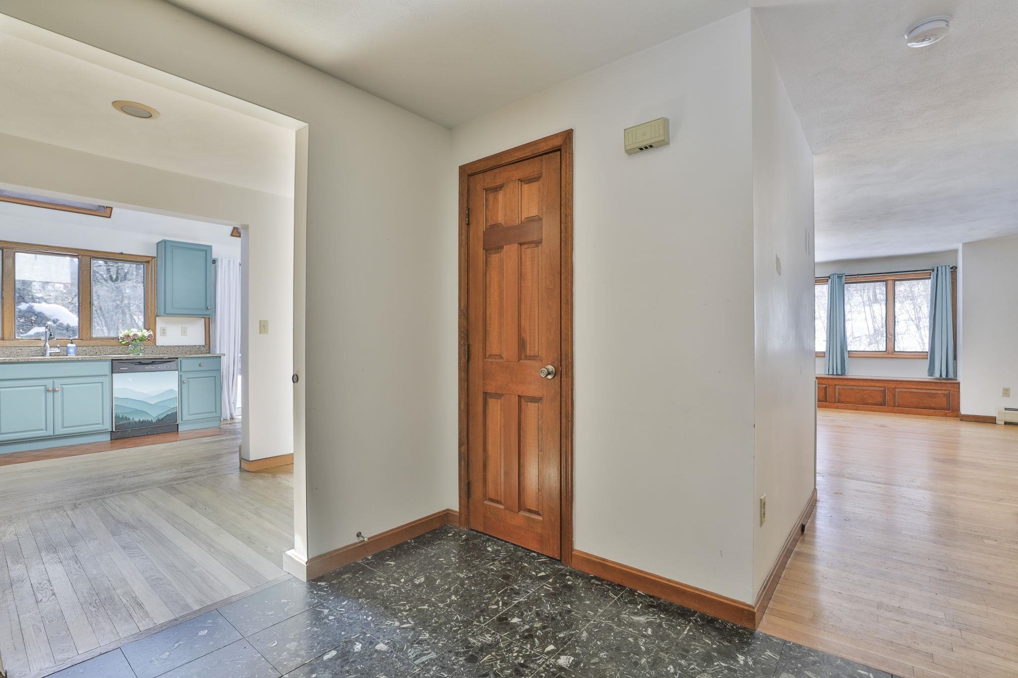 210 Range Road Windham, NH 03087 - Photo 6 of 31