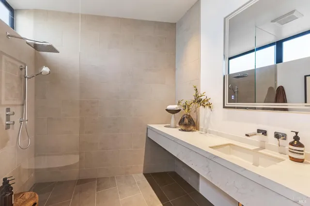 $12,995,000 | 2215 Vistazo E Street, Tiburon, CA 94920