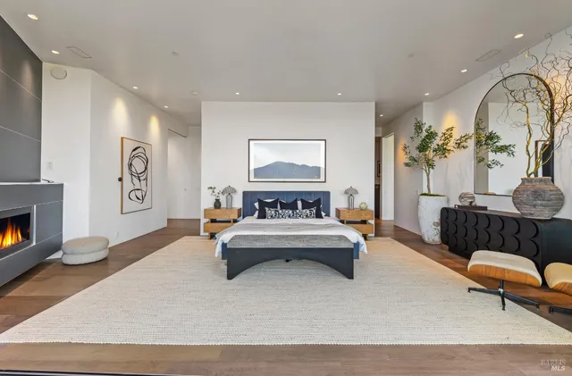 $12,995,000 | 2215 Vistazo E Street, Tiburon, CA 94920