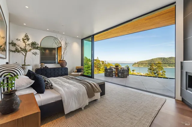 $12,995,000 | 2215 Vistazo E Street, Tiburon, CA 94920