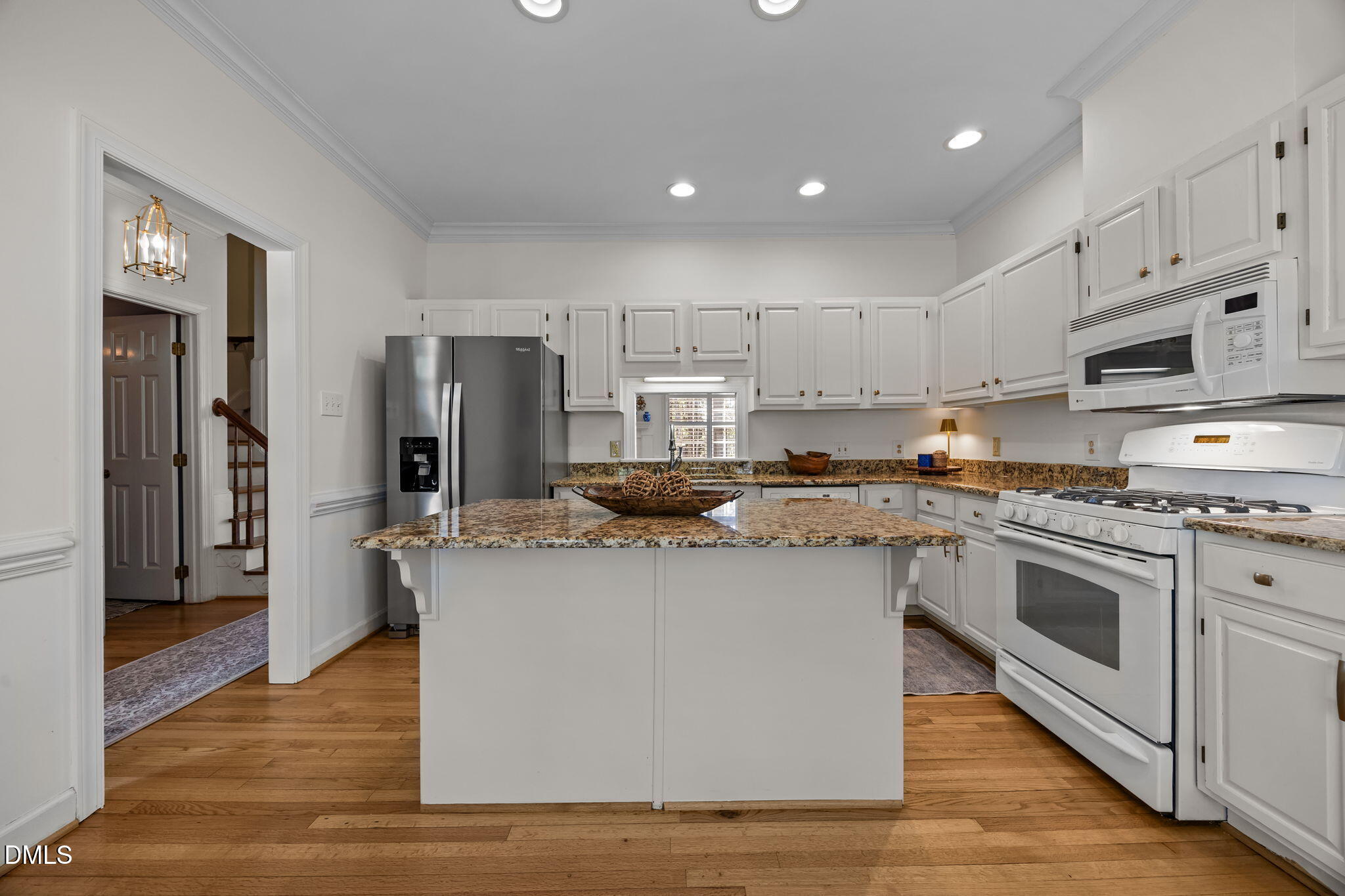 434 Van Thomas Drive Raleigh, NC 27615 - Photo 6 of 36 Kitchen