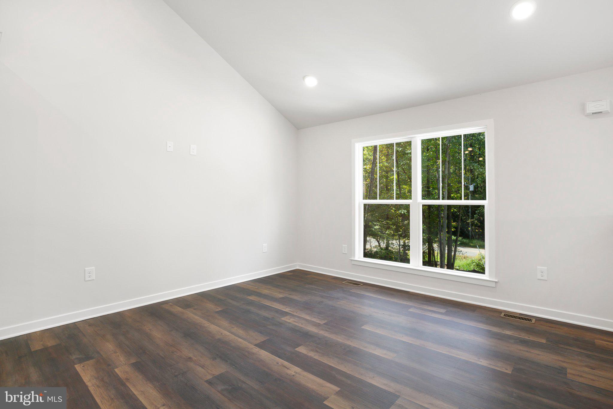 38 Circle Lane Colonial Beach, VA 22443 - Photo 11 of 35