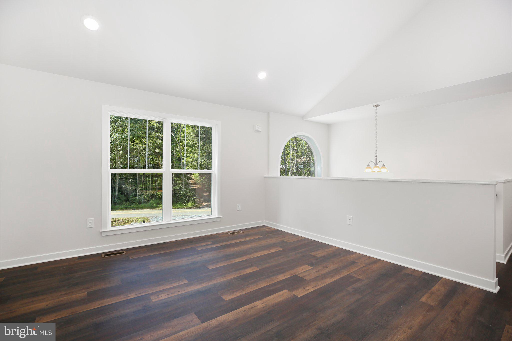 38 Circle Lane Colonial Beach, VA 22443 - Photo 12 of 35