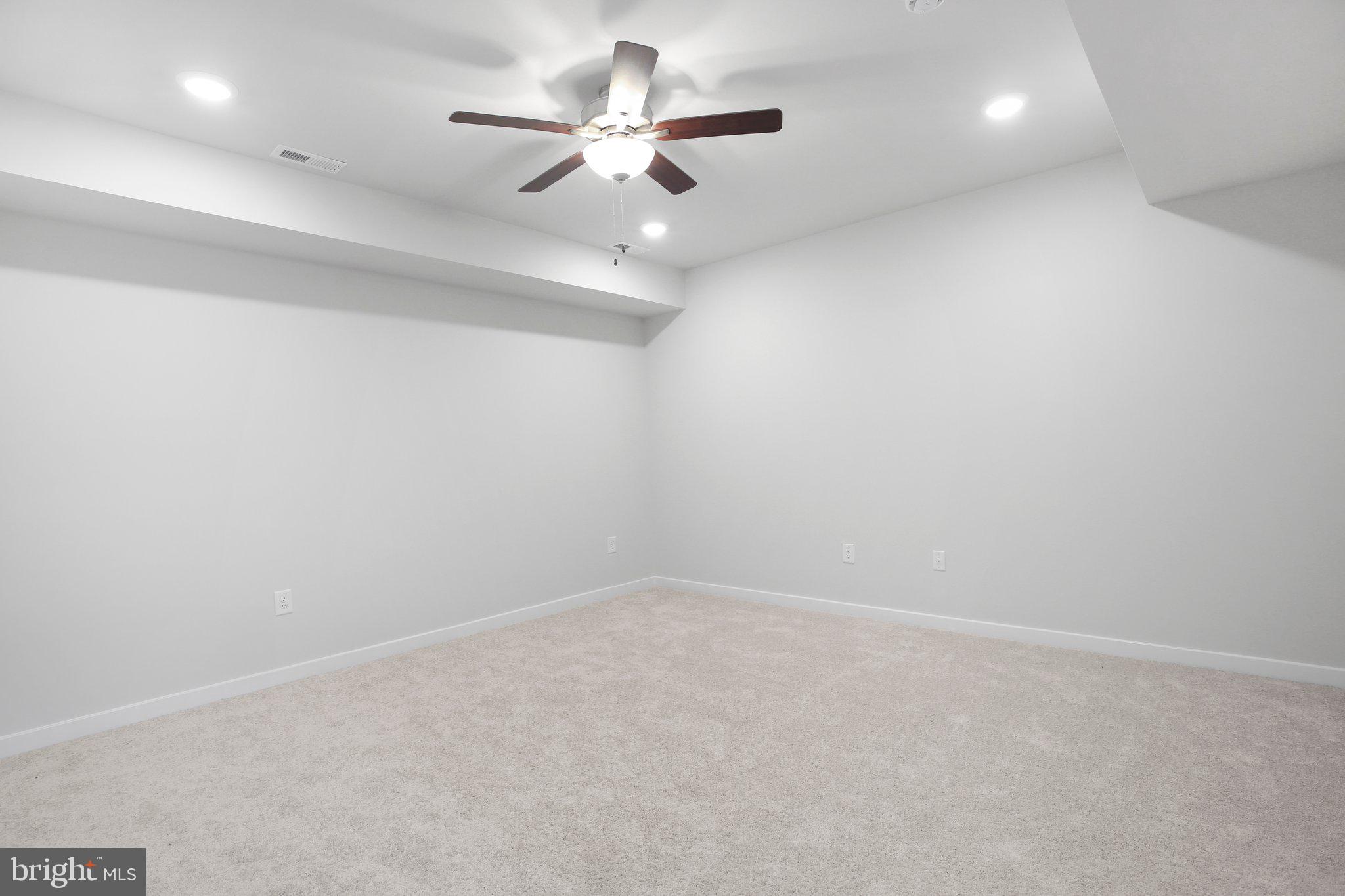 38 Circle Lane Colonial Beach, VA 22443 - Photo 23 of 35