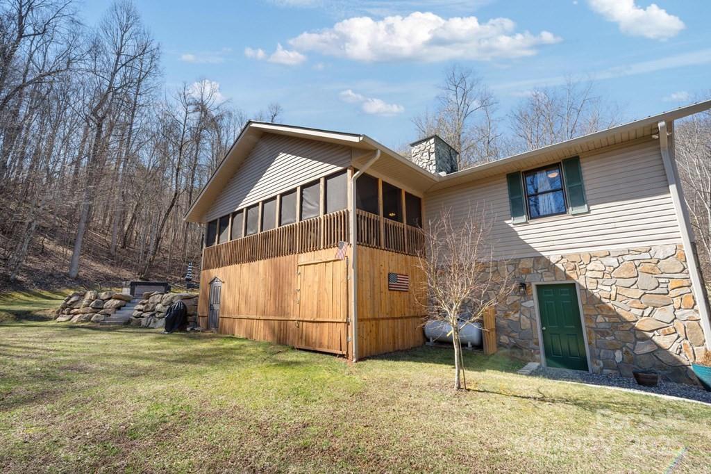 825 Posey Blanton Road Sylva, NC 28779 - Photo 5 of 48 Gallery Image 5
