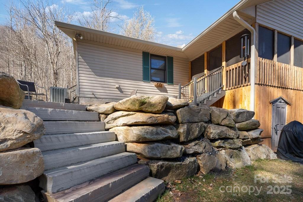 825 Posey Blanton Road Sylva, NC 28779 - Photo 7 of 48 Gallery Image 7