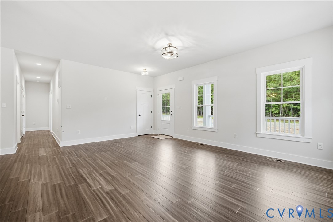 12720 Wilson Road Blackstone, VA 23824 - Photo 8 of 24 Gallery Image 8