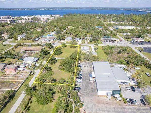 514 Solona Loop Punta Gorda, FL 33950 - Photo 1 of 2 an aerial view of residential houses with outdoor space