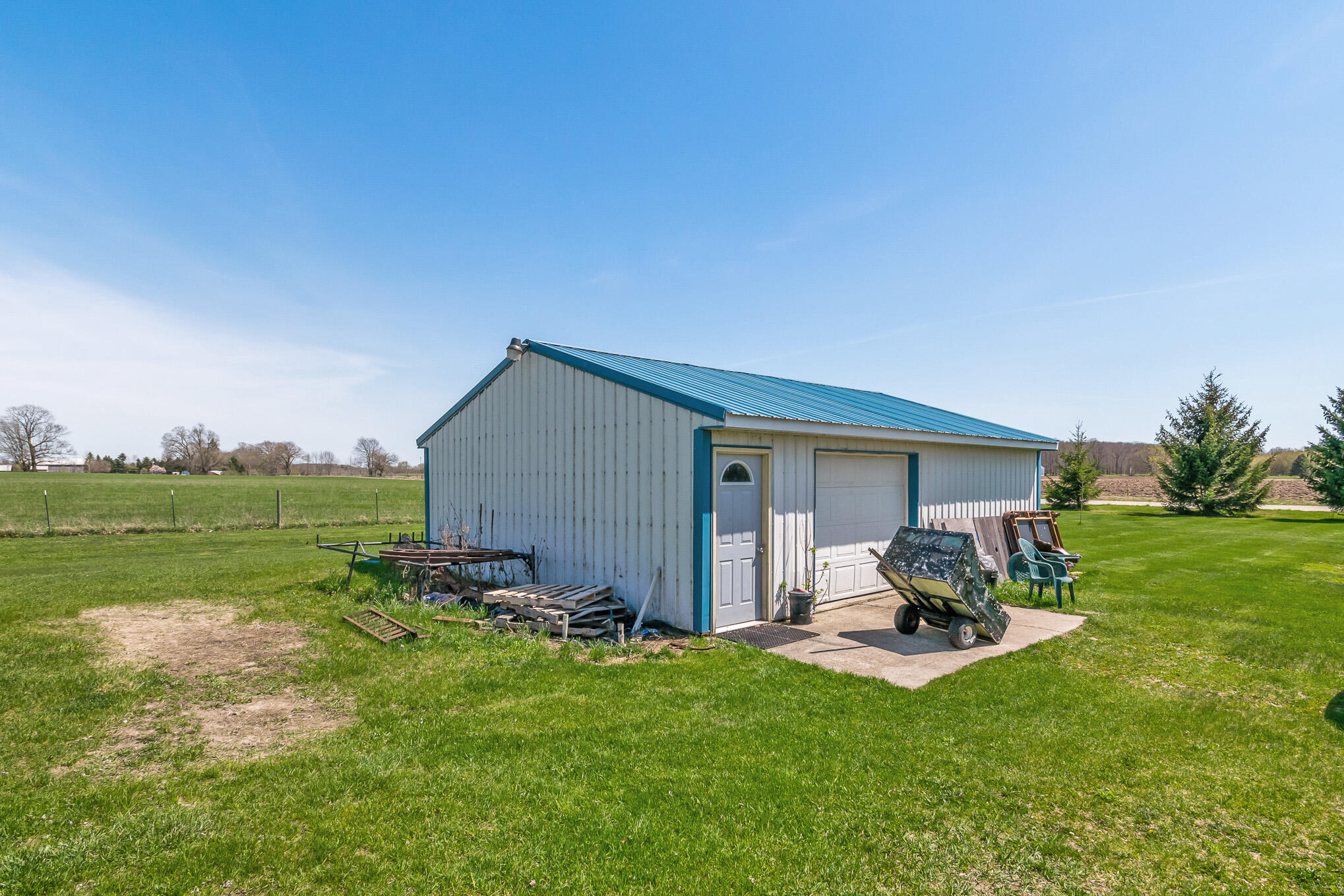 10576 Bale Road Lakeview, MI 48850 - Photo 24 of 28 Pole Barn