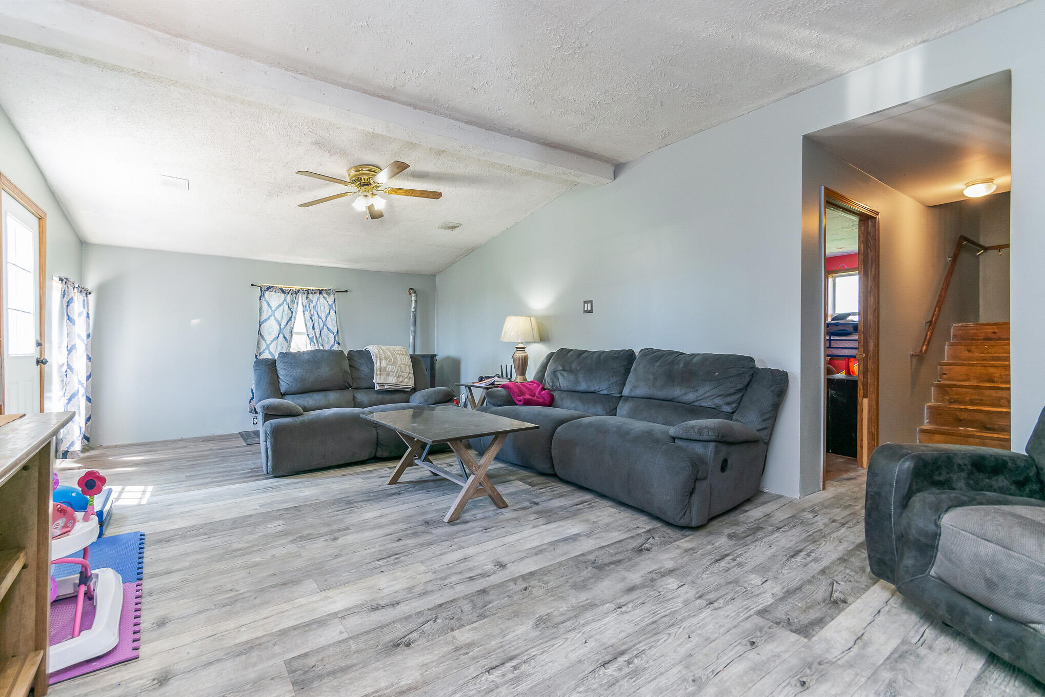 10576 Bale Road Lakeview, MI 48850 - Photo 6 of 28 Living Room