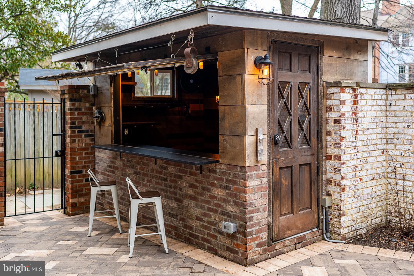 1734 Olde Towne Road Alexandria, VA 22307 - Photo 25 of 36 THE SHED!!