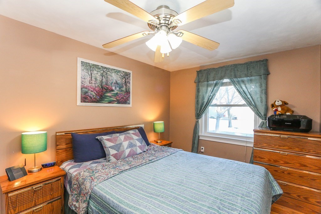 48 Bam Forth Road Springfield, MA 01128 - Photo 16 of 39