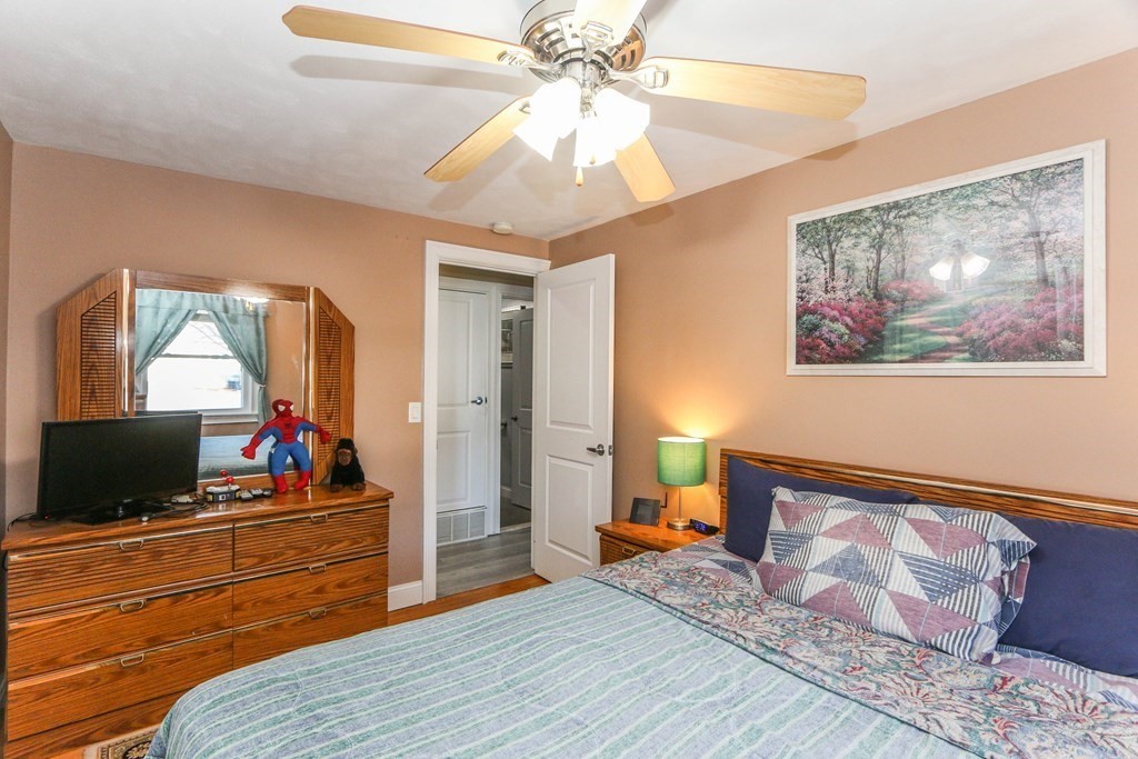 48 Bam Forth Road Springfield, MA 01128 - Photo 17 of 39