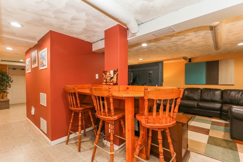48 Bam Forth Road Springfield, MA 01128 - Photo 25 of 39