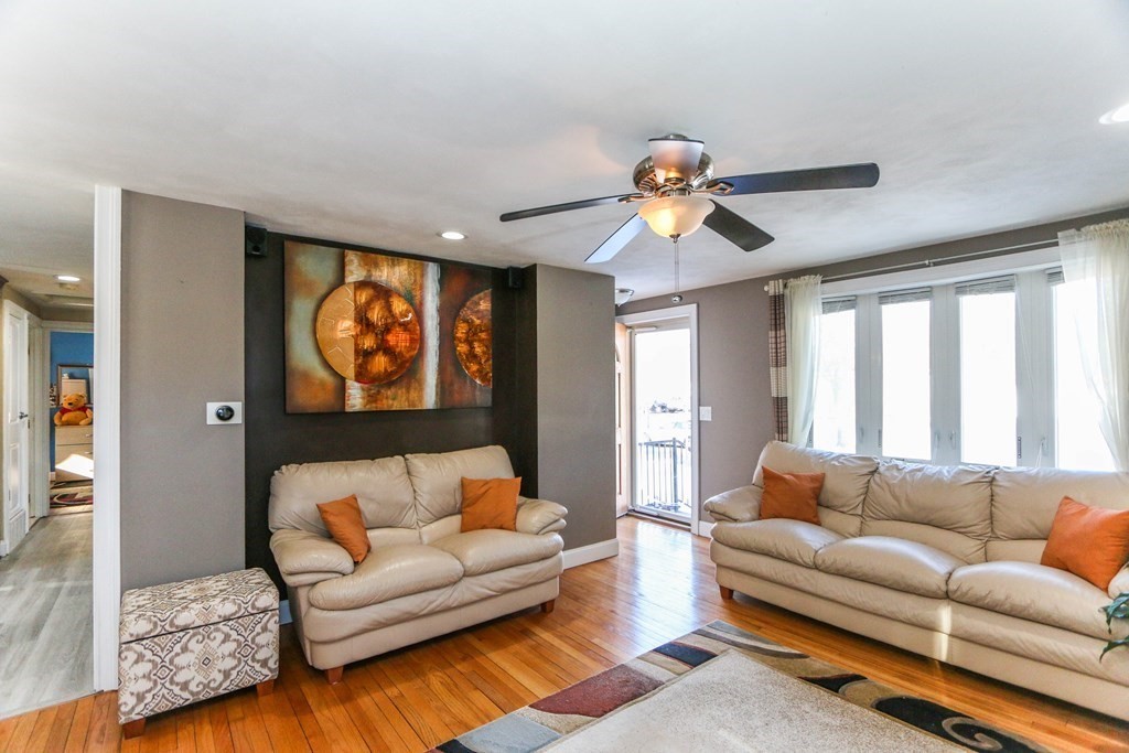 48 Bam Forth Road Springfield, MA 01128 - Photo 5 of 39