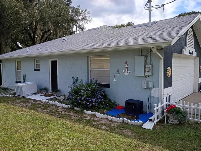 $1,900 | 564 West Central Avenue, Orange City, FL 32763