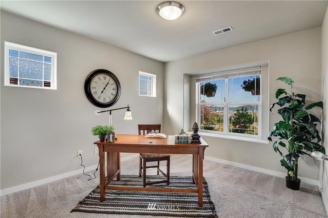 5228 North Commercial Street Ruston, WA 98407 - Photo 5 of 35 Gallery Image 5