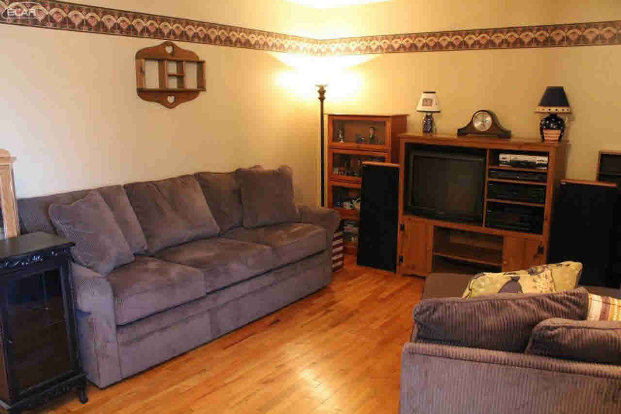 12700 Gera Road Birch Run, MI 48415 - Photo 6 of 40 21252276-5.JPG