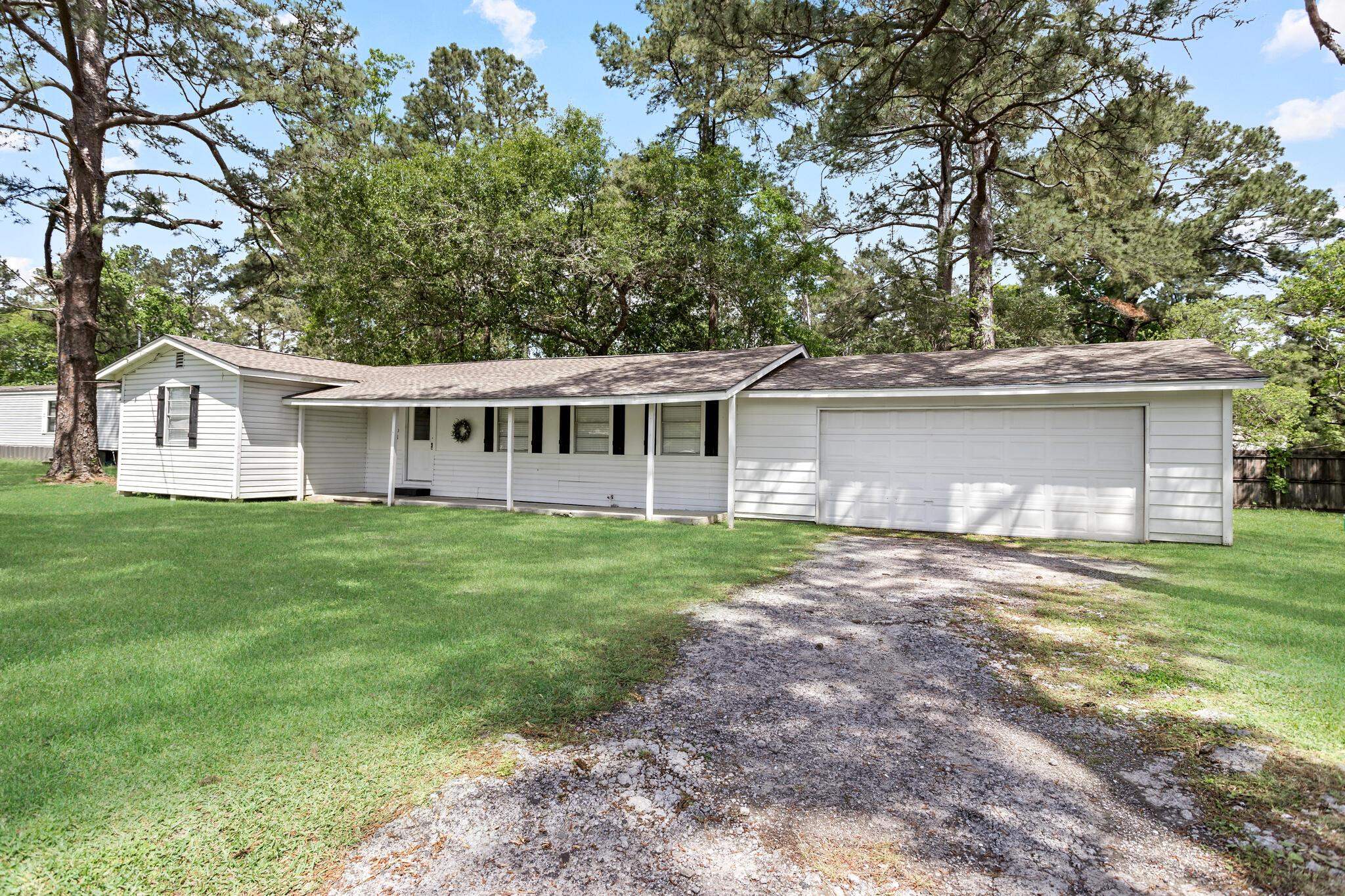 191 Horn Road Lumberton, TX 77657 - Photo 3 of 25 Gallery Image 3