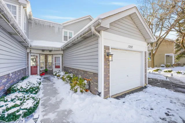$290,000 | 1297 Cranbrook Drive, Schaumburg, IL 60193