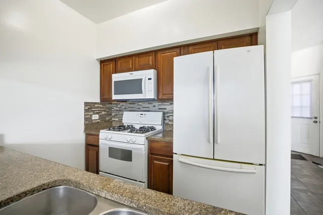 $290,000 | 1297 Cranbrook Drive, Schaumburg, IL 60193