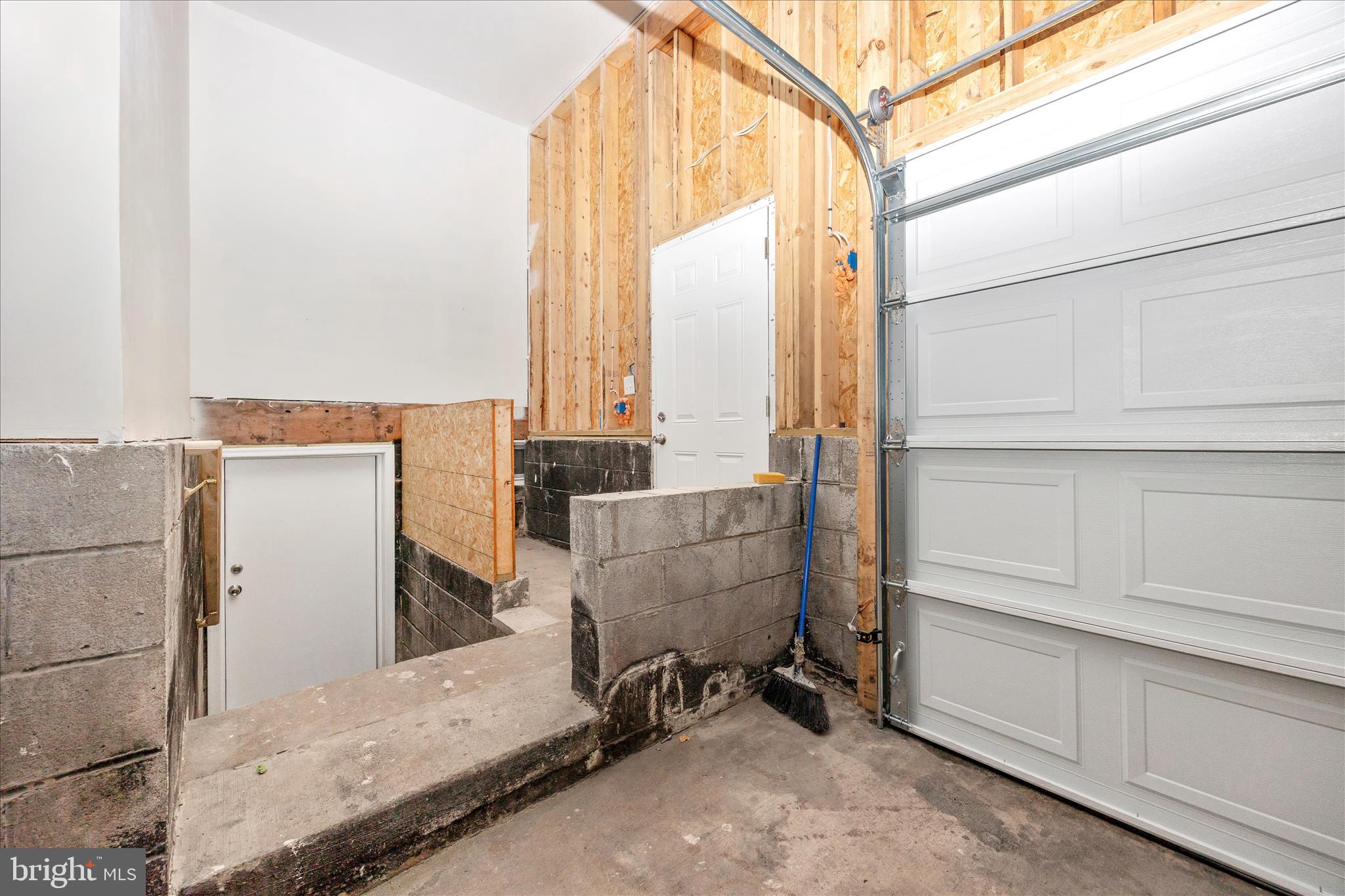 3204 Sykesville Road Westminster, MD 21157 - Photo 37 of 51 Garage