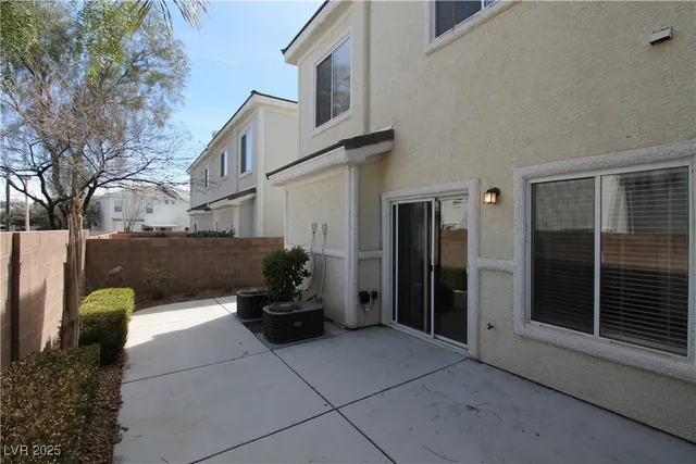 $1,975 | 2568 Diplomacy Pointe Court, Henderson, NV 89052