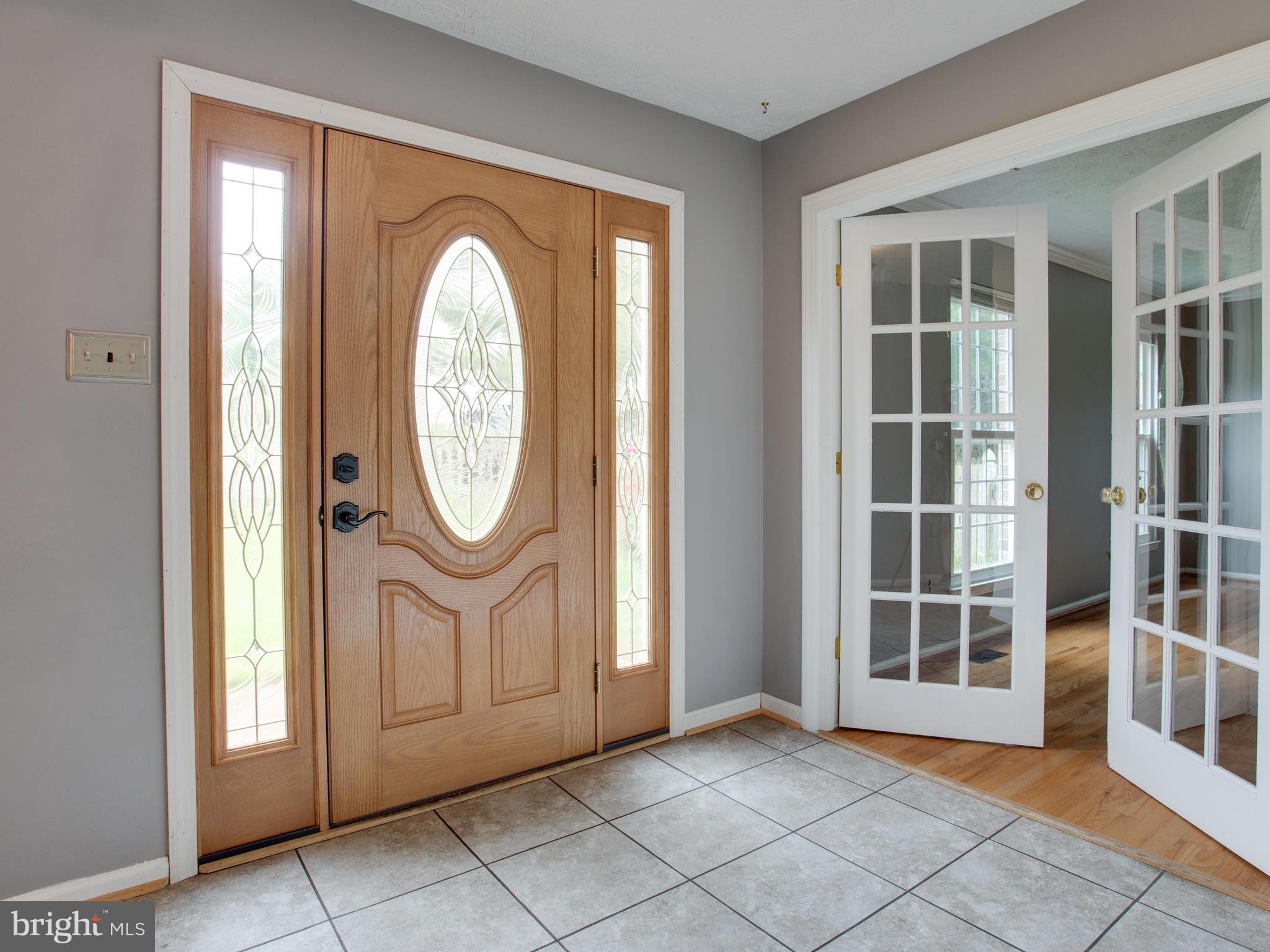 288 Raintree Drive Arnold, MD 21012 - Photo 3 of 30 Large foyer