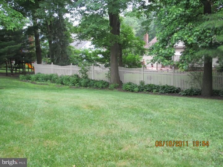 724 Liberty Road Mount Laurel, NJ 08054 - Photo 15 of 15 Back Yard