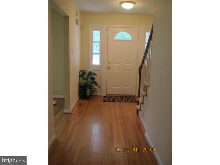 724 Liberty Road Mount Laurel, NJ 08054 - Photo 6 of 15 Foyer