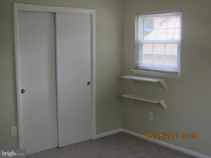 724 Liberty Road Mount Laurel, NJ 08054 - Photo 9 of 15 Bedroom 2