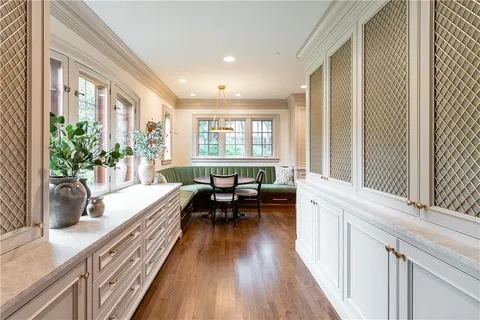 $5,500,000 | 2201 Stratford Road, Mission Hills, KS 66208