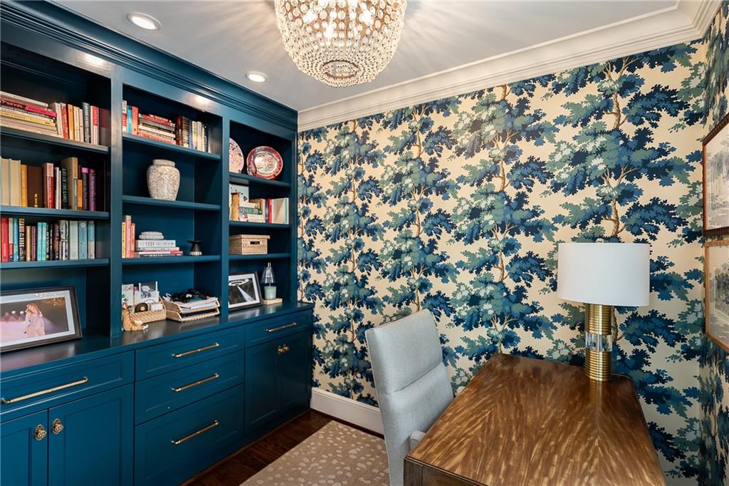 2201 Stratford Road Mission Hills, KS 66208 - Photo 30 of 69