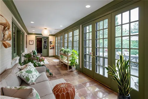 $5,500,000 | 2201 Stratford Road, Mission Hills, KS 66208