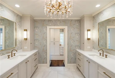 $5,500,000 | 2201 Stratford Road, Mission Hills, KS 66208