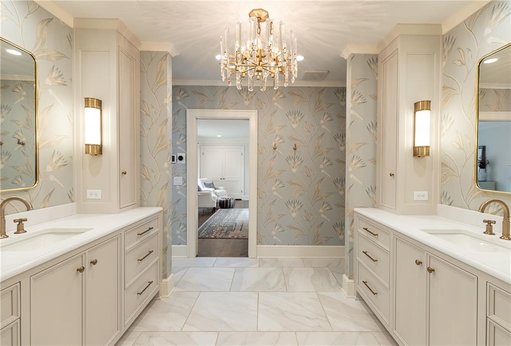 2201 Stratford Road Mission Hills, KS 66208 - Photo 46 of 69