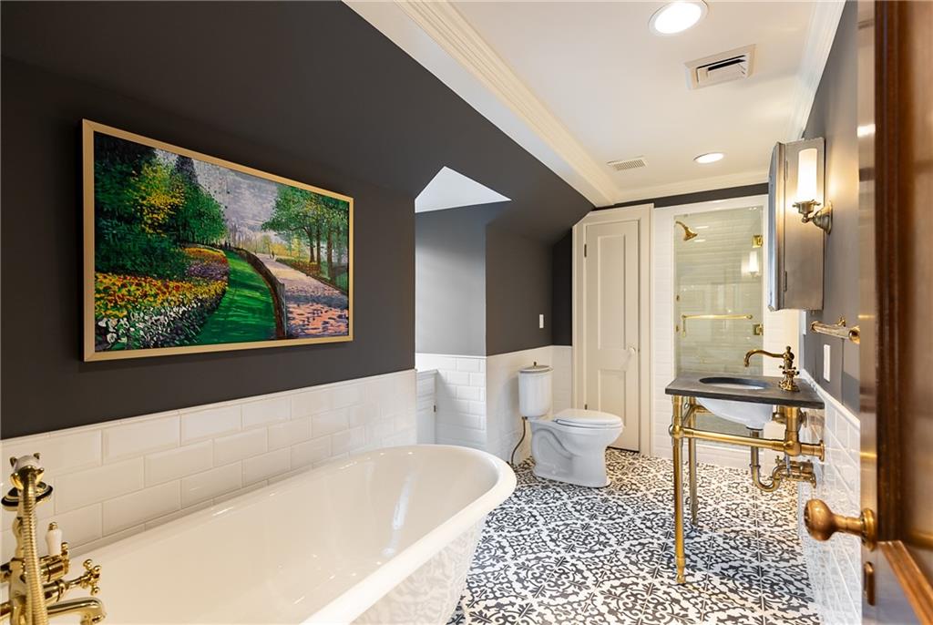 2201 Stratford Road Mission Hills, KS 66208 - Photo 49 of 69