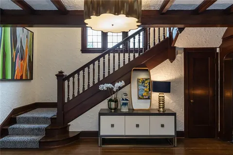 $5,500,000 | 2201 Stratford Road, Mission Hills, KS 66208