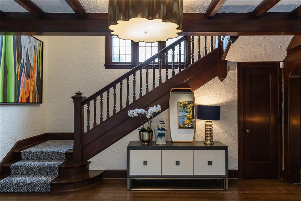 2201 Stratford Road Mission Hills, KS 66208 - Photo 5 of 69