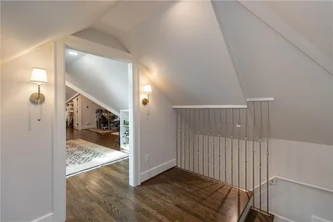 $5,500,000 | 2201 Stratford Road, Mission Hills, KS 66208