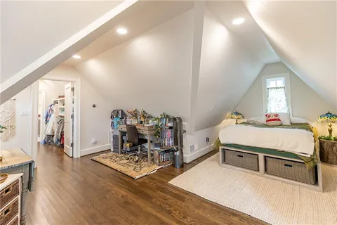 $5,500,000 | 2201 Stratford Road, Mission Hills, KS 66208