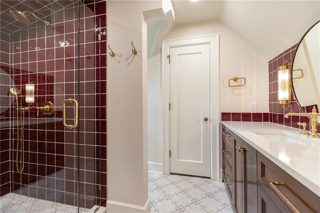 2201 Stratford Road Mission Hills, KS 66208 - Photo 56 of 69