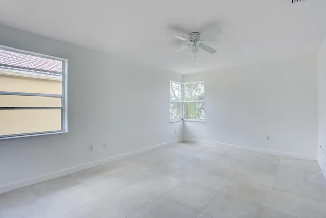 $3,900 | 15895 Northwest 5th Street, Pembroke Pines, FL 33028