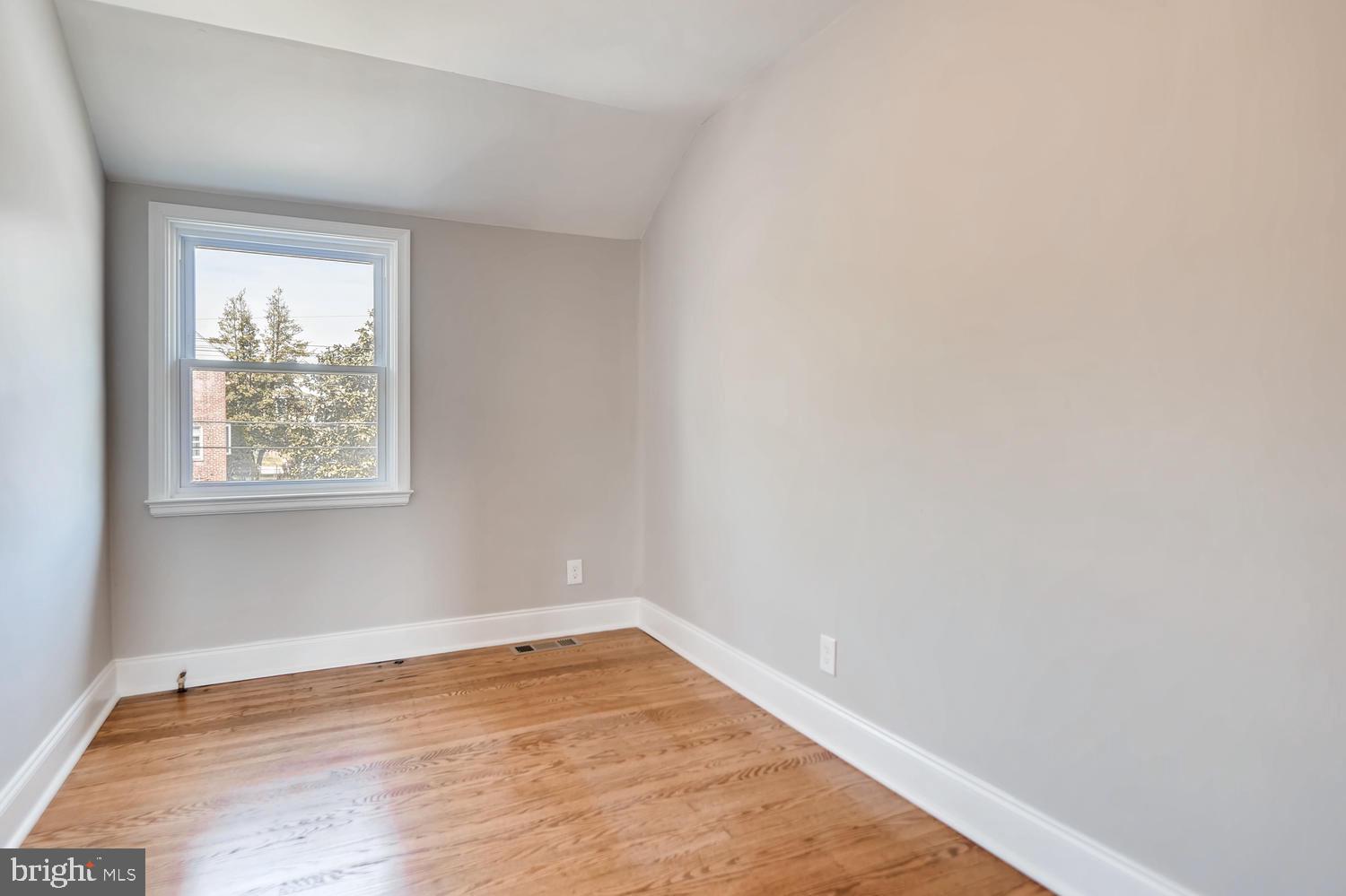 1324 Pentwood Road Baltimore, MD 21239 - Photo 14 of 26 Gallery Image 14
