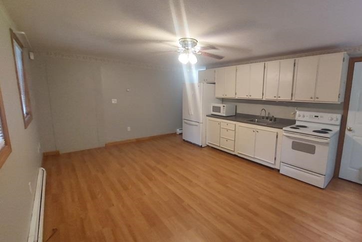 135 Long Point Road, Unit B Moultonborough, NH 03254 - Photo 3 of 9