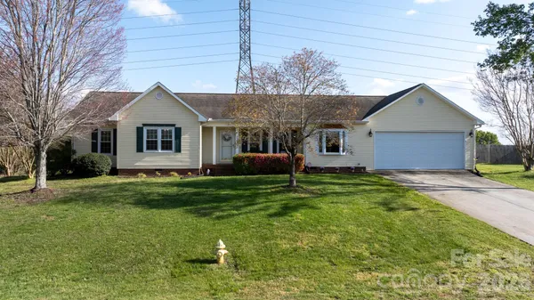 $395,000 | 1315 Pear Drive, Conover, NC 28613