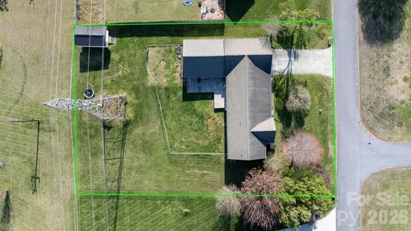 $395,000 | 1315 Pear Drive, Conover, NC 28613