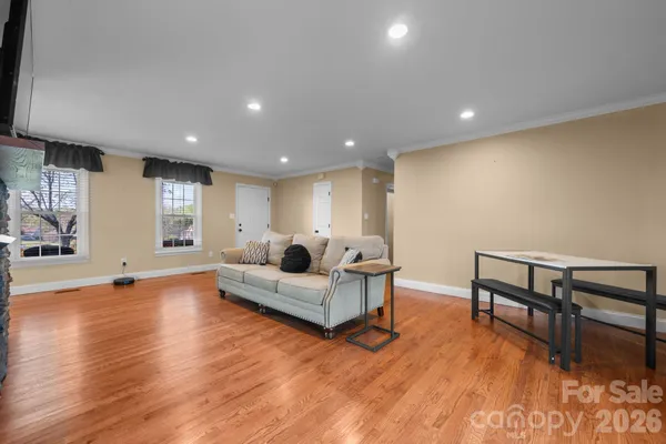 $395,000 | 1315 Pear Drive, Conover, NC 28613